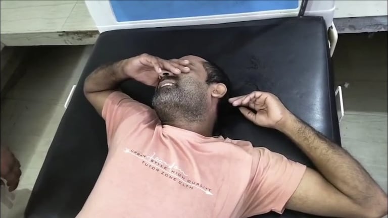 मेरठ में पुलिस ने गौतस्कर साजिद उर्फ हकला का ये क्या हाल कर दिया, कराहते हुए वीडियो आया सामने Meerut News