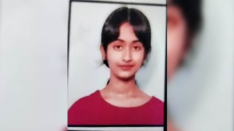 कानपुर में विधायक के हॉस्टल में इस हाल में मिली रेडियोलॉजी स्टूडेंट पलक की बॉडी... कैसी दवाएं ले रही थी? Kanpur, Kanpur news, Kanpur crime news, up news, up crime news, कानपुर, कानपुर न्यूज, कानपुर क्राइम, कानपुर जुर्म, यूपी न्यूज