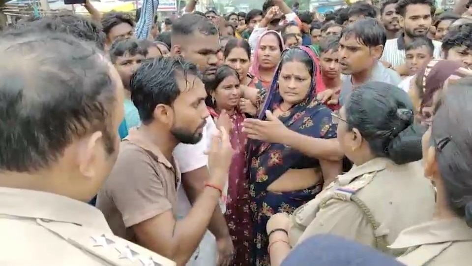 गोरखपुर में NEET की तैयारी कर रहे दीपक गुप्ता को मुंह में गोली मार दी और फेंककर चले गए! कौन थे वो लोग?