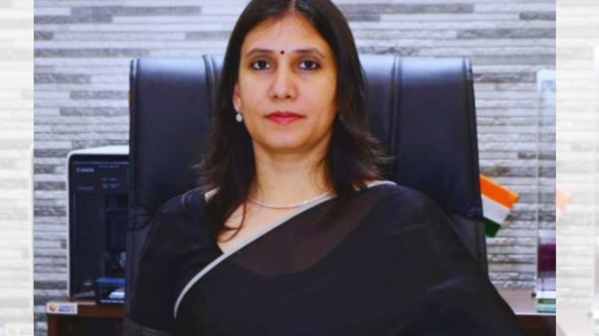 IAS Saumya Agarwal 