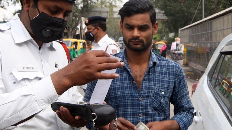 बिना कुछ किए ही उत्तर प्रदेश में अपने आप समाप्त हो जाएगा आपकी गाड़ी का चालान, इन स्टेप्स को फॉलो कर करें चेक UP News