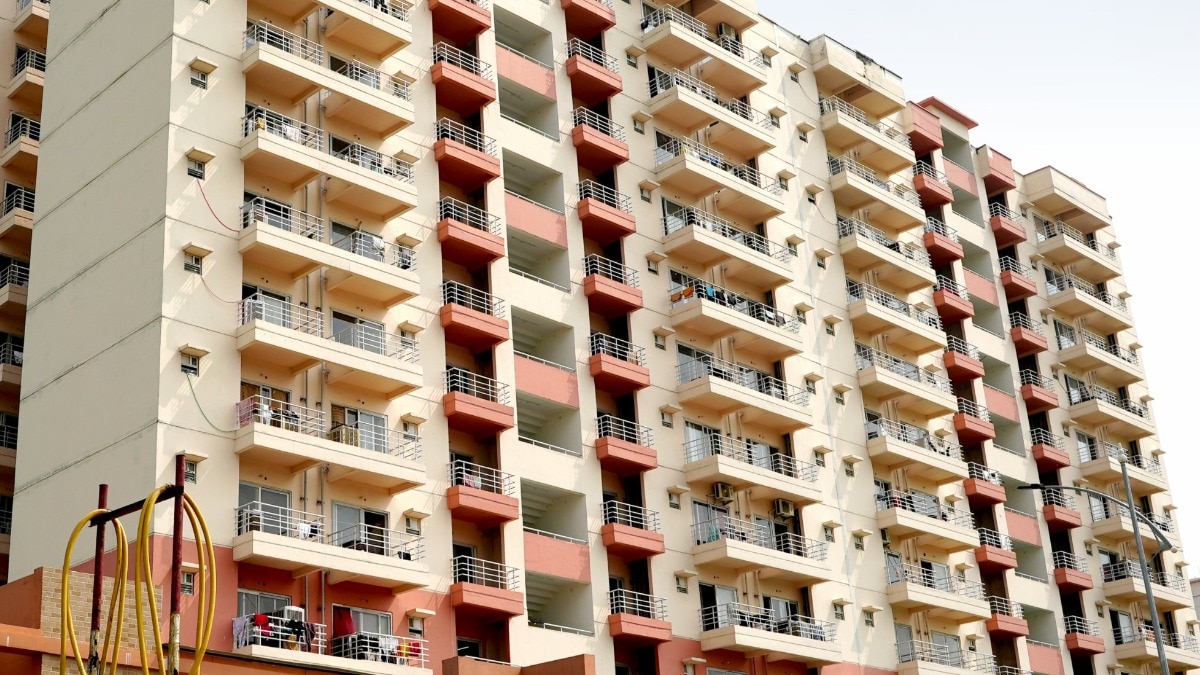 लखनऊ में लुलु मॉल के पास खरीदें 1 BHK और 2 BHK सरकारी फ्लैट्स... सभी मकानों को रेट और साइज देखिए