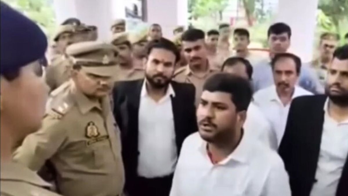 वाराणसी में महिला IPS से वकीलों की बहस का वीडियो वायरल, खदेड़े गए एडवोकेट तो मचा बवाल, कौन हैं ADCP नीतू कादयान? 