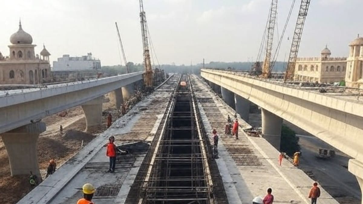 लखनऊ में यहां बनने जा रहा 7.7 किलोमीटर लंबा 6-लेन फ्लाईओवर, LDA का ये पूरा प्लान बदल देगा शहर की तस्वीर लखनऊ में LDA बनाएगा 6 लेन वाला फ्लाईओवर