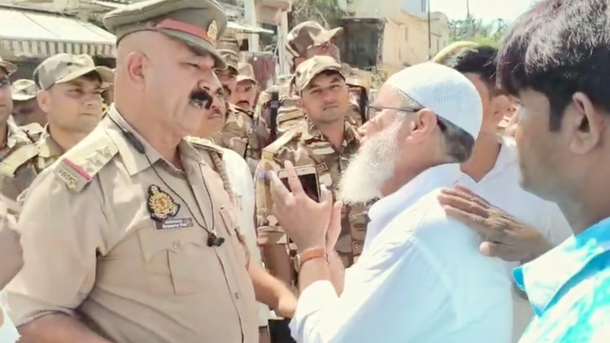 Varanasi, Varanasi News, Varanasi viral video, Varanasi police, up news, up viral news, वाराणसी, वाराणसी न्यूज, वाराणसी वायरल न्यूज, वाराणसी वायरल वीडियो, यूपी न्यूज