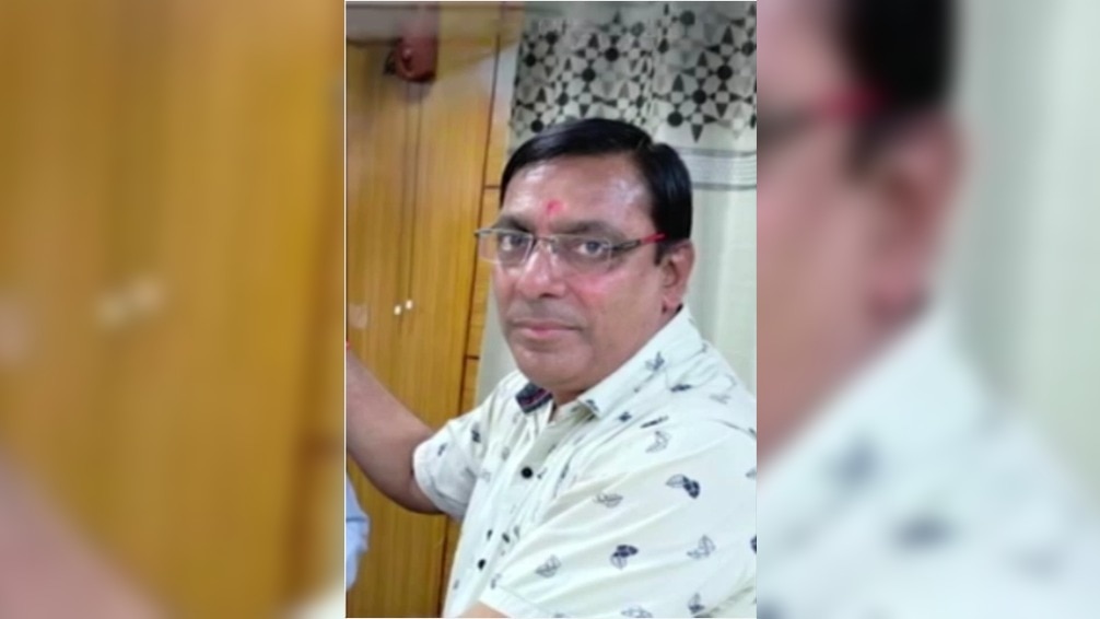 कानपुर का कानूनगो आलोक दुबे तो करोड़पति निकला, दिल्ली से नोएडा तक मिलीं 41 प्रॉपर्टी, कैसे बना ये धनकुबेर? Kanpur, Kanpur News, Kanpur crime news, kanpur police, kanpur dm, up news, up crime, कानपुर, कानपुर न्यूज, यूपी न्यूज, लेखपाल, कानपुर कानूनगो, आलोक दुबे