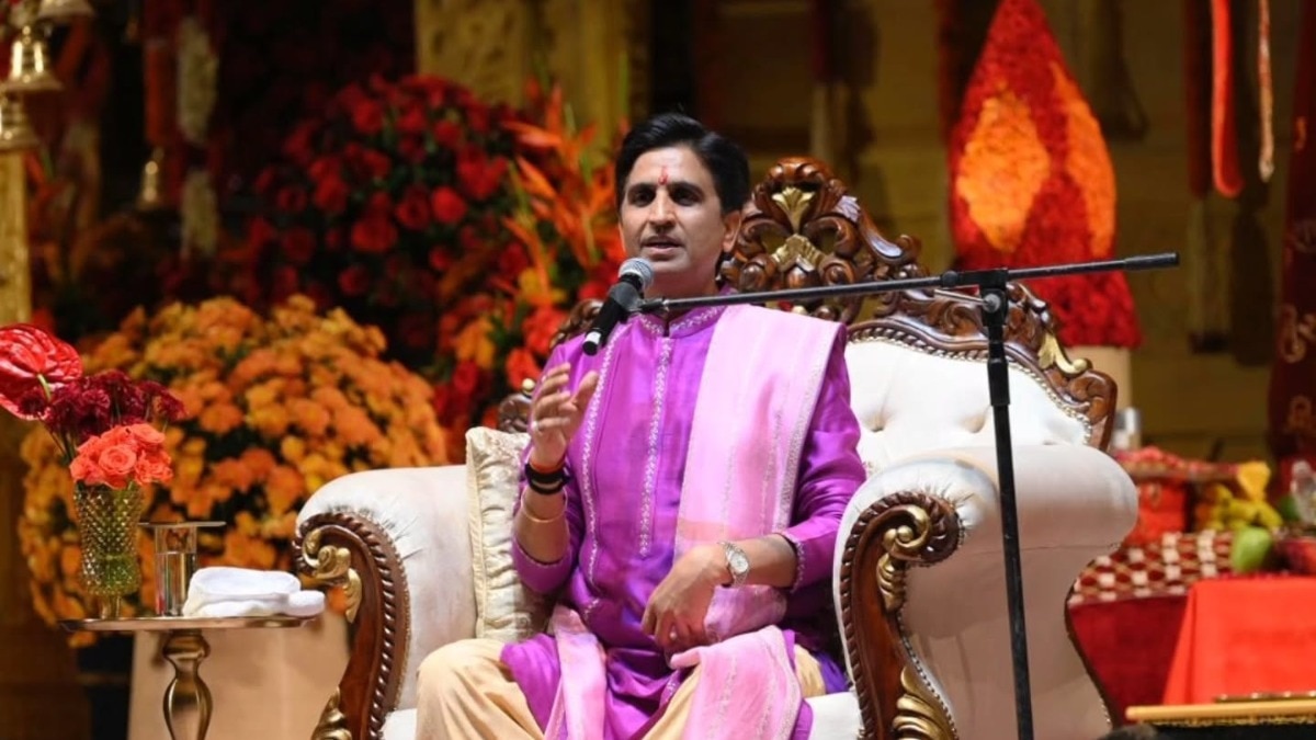 Dr. Kumar Vishwas