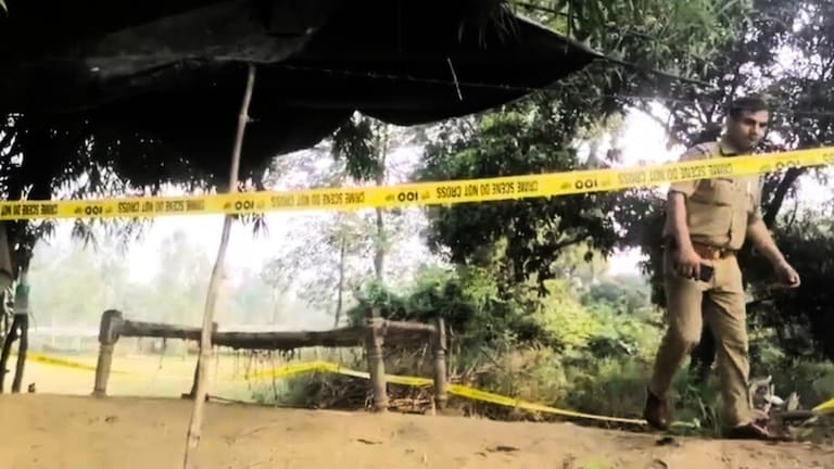 मेरठ में विजय की इतनी दर्दनाक हत्या किसने की? युवक का गला कटा शव चारपाई पर पड़ा मिला... फैली सनसनी Meerut Crime News