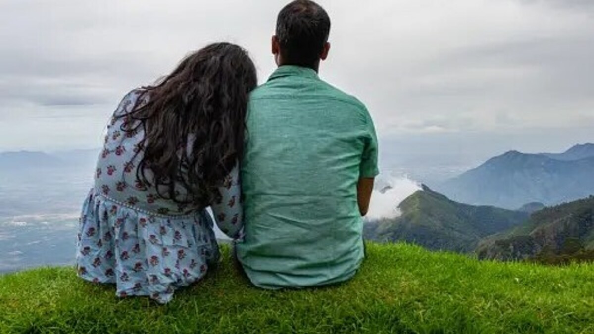 प्रयागराज में रिश्ते के खिलाफ थे घर वाले फिर शिवम और उसकी प्रेमिका ने उठा लिया ये गलत कदम सांकेतिक तस्वीर
