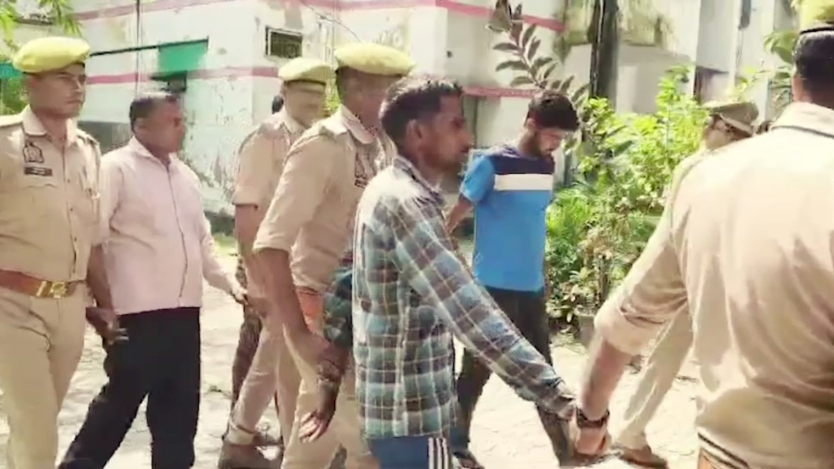 Raebareli, Raebareli News, Raebareli Crime news, Raebareli police, Raebareli viral video, Raebareli crime, up news, रायबरेली, रायबरेली न्यूज, रायबरेली पुलिस, रायबरेली क्राइम, यूपी न्यूज, दलित युवक के साथ मारपीट, दलित