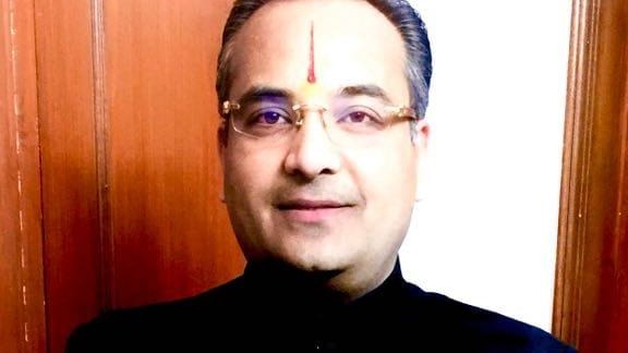 कौन थे नोएडा प्राधिकरण के DGM आशीष भाटी जिनकी डेंगू की बीमारी से हो गई मौत? आशीष भाटी (प्रोफ़ेसर राकेश उपाध्याय की फेसबुक वॉल से)