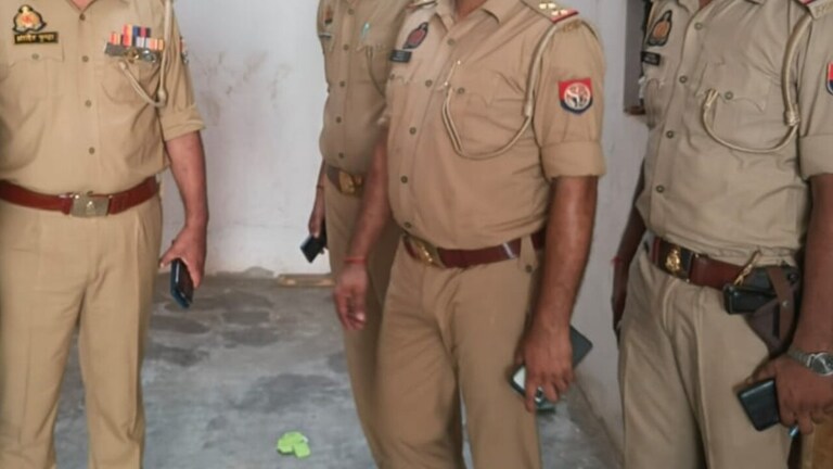 NCRB रिपोर्ट पर लॉ एक्सपर्ट ने दिया 'योगी मॉडल' को सर्टिफिकेट, बोलीं- अब लोगों को पुलिस पर भरोसा UP Police