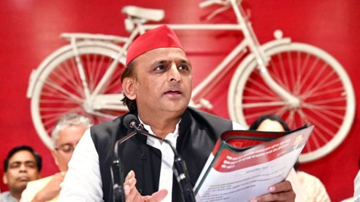 मायावती ने रैली में भला-बुरा सुनाया तो अखिलेश यादव ने भी खोल दिया मोर्चा! रिएक्शन में कह दीं ये बातें Akhilesh Yadav. Akhilesh Yadav on Mayawati. SP. Samajwadi Party. Akhilesh Yadav News. Mayawati praises Yogi government, Mayawati attack on Samajwadi Party, Mayawati latest statement on Yogi Adityanath