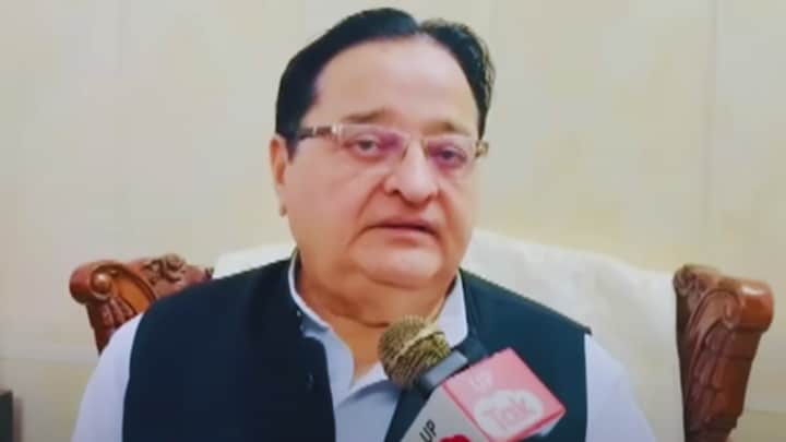 मैं उनसे बहुत मोहब्बत करता हूं... आजम खान के लिए पिघल ही गया एसटी हसन का दिल! क्या-क्या बोले? ST Hasan