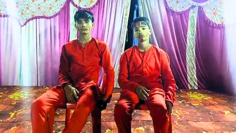 रामलीला में राम लक्ष्मण बने युवकों पर लाठी से हमला! देवरिया में ये क्या हो गया UP Tak