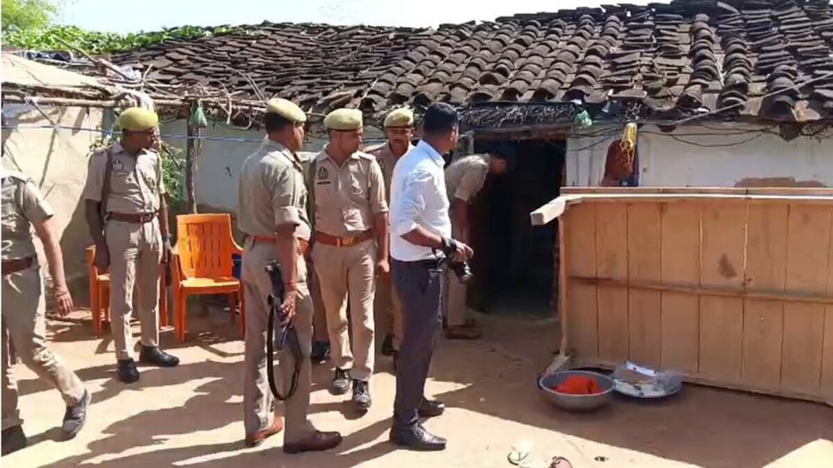 14 दिन पहले दिल्ली से फतेहपुर घर लौटे मुकेश निषाद ने पत्नी को मार खुद भी जान दे दी, ऐसा क्या देख लिया उसने? Fatehpur, Fatehpur news, Fatehpur police, Fatehpur crime, Fatehpur crime news, up news, फतेहपुर, फतेहपुर न्यूज, फतेहपुर पुुलिस, यूपी न्यूज, यूपी क्राइम