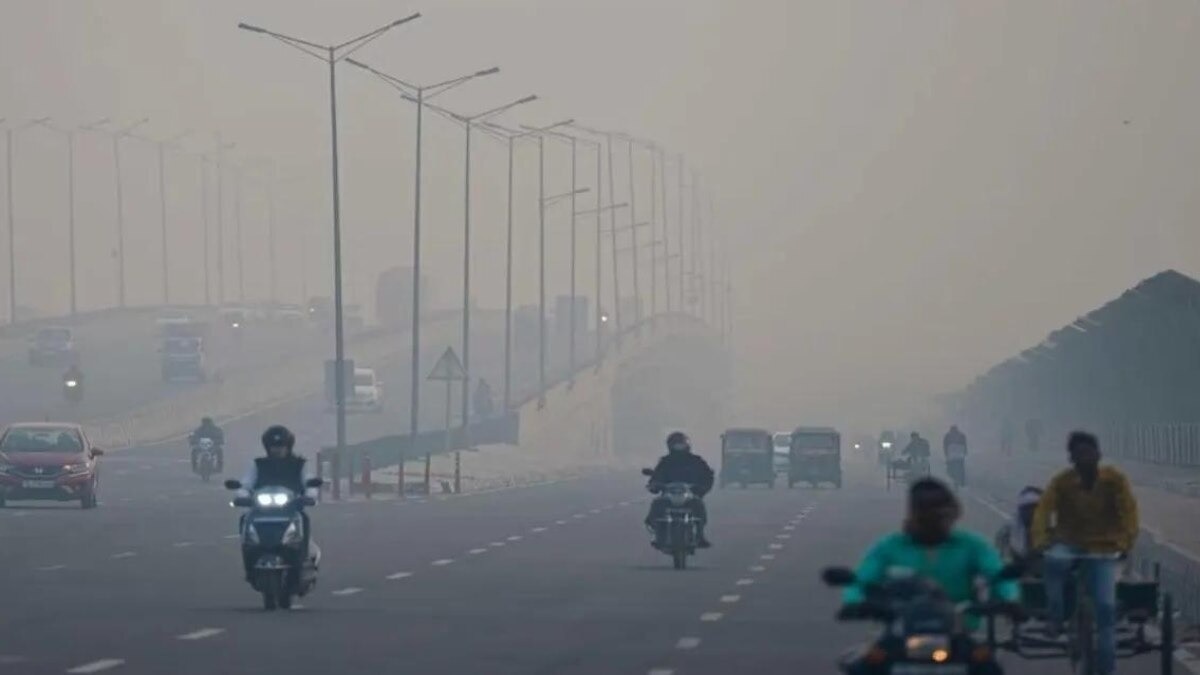 UP weather update: अक्टूबर में दिसंबर जैसी ठंड! मौसम विभाग ने कोल्ड को लेकर जारी किया ये अपडेट