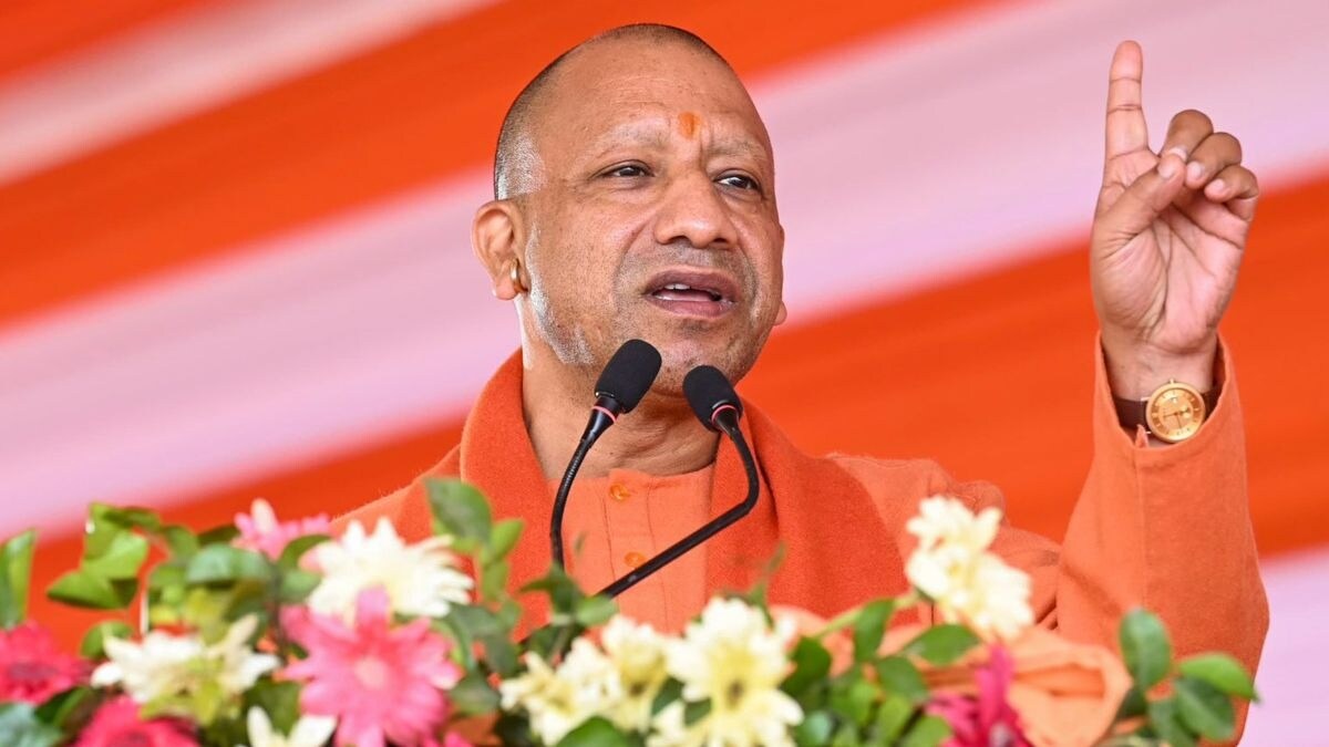 गाजीपुर के हथियाराम मठ में पहुंचे सीएम योगी आदित्यनाथ, यहां से क्या मिलेगा उनको सब जान लीजिए Ghazipur, Ghazipur news, Yogi Adityanath, Yogi Adityanath news, cm Yogi Adityanath, cm yogi, up news, up politics, गाजीपुर, गाजीपुर न्यूज, सीएम योगी, योगी आदित्यनाथ, यूपी न्यूज