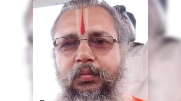 खाते में 9.5 करोड़ रुपये और अचानक मौत के बाद उठे सवाल, अयोध्या के महंत राम मिलन दास की कहानी जानिए Ayodhya, Ayodhya news, Ayodhya police, Ayodhya crime, up news, अयोध्या, अयोध्या न्यूज, अयोध्या पुलिस, अयोध्या महंत की हत्या, यूपी न्यूज