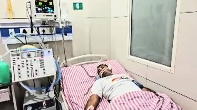 मेरठ में जिस व्यापारी से लूटे गए 20000 रुपये पुलिस ने उसे ही किया प्रताड़ित? पुष्पेंद्र नागर ने तंग आकर पी लिया जहर Meerut News