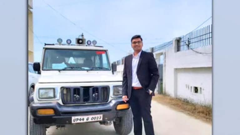 UPPCS 2023 में तीसरी रैंक लाने वाले डिप्टी कलेक्टर सात्विक श्रीवास्तव की मेंस में क्या थी रणनीति? जानें उनका सक्सेस मंत्रा UP Tak