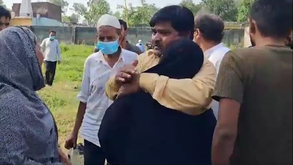 निकाह के 8 साल बाद शाजिया की हुई अचानक मौत, अब कब्र से निकाला गया उसका शव, पति अज़हरुद्दीन है शक के घेरे में