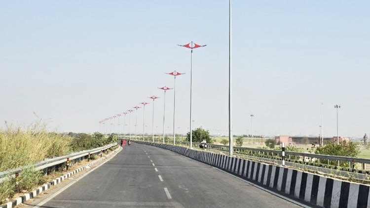 लखनऊ में LDA बनाएगा IIM रोड से गोमतीनगर तक ग्रीन कॉरिडोर... ट्रैफिक जाम से मिलेगी निजात, देखें पूरी रिपोर्ट
