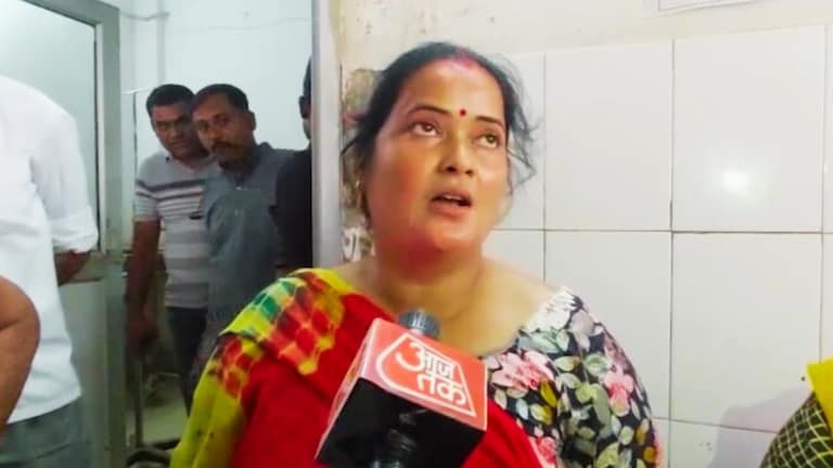 पति को विदेश भेजने के लिए देवरिया की संध्या राजभर ने सर्राफा व्यापारी के पास रखे थे गहने, वापस मांगने पर उसने फेंक दिया एसिड Deoria News