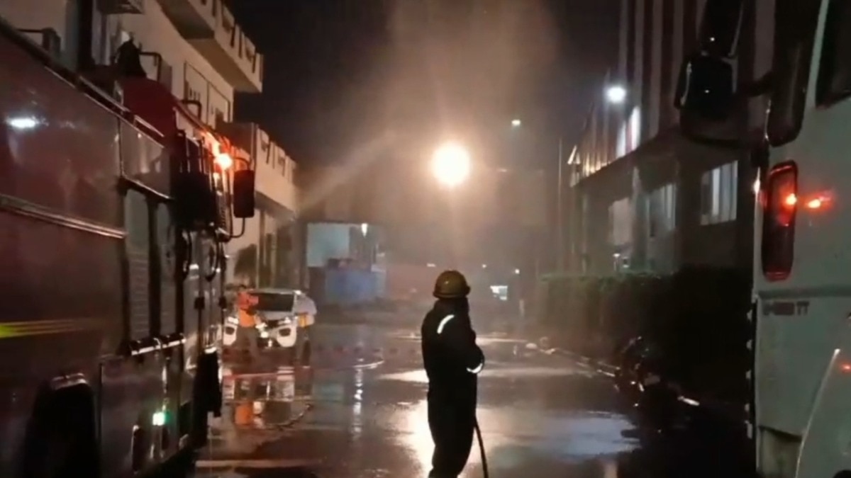 कर्मचारियों को सांस लेने में हुई परेशानी... हापुड़ के रेबेन मीट प्लांट में अमोनिया गैस हुई लीक, हड़कंप मचा