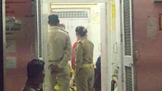 8 साल पहले बच्ची को लेकर झांसी की महिला चली गई थी प्रेमी के साथ, अब मासूम की हुई तबीयत खराब तो सामने आई ये गंदी सच्चाई UP Tak