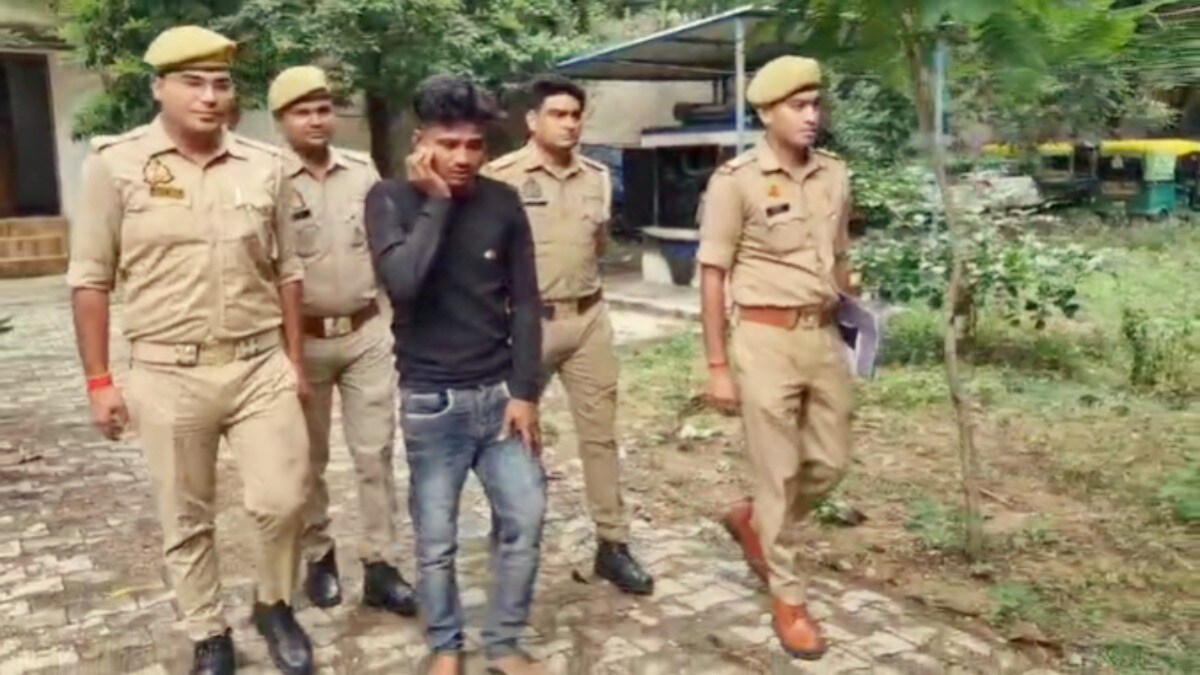झांसी के सनी परिहार ने 10 साल की मासूम को देख उसे किया बैड टच, पुलिस ने कर दिया उसका ये हाल Jhansi, Jhansi news, Jhansi police, up news, up crime news, झांसी, झांसी न्यूज, झांसी पुलिस, झांसी क्राइम, यूपी न्यूज
