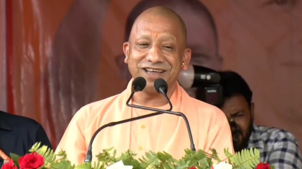 खानदानी माफिया का जिक्र कर CM योगी ने लगाई सियासी ललकार, बुलडोजर वाली बात लेकर पहुंचे बिहार CM Yogi