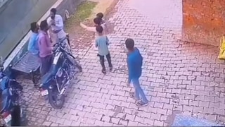 मां-बेटी के सामने सात दबंगों ने युवक को लात-घूंसों और लाठियों से पीटा, जानें क्या है बागपत का ये रोंगटे खड़े कर देने वाला मामला UP Tak