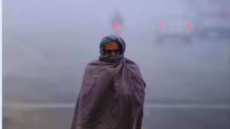 UP Weather Update: यूपी में अब बस ठंड ही ठंड! मौसम विभाग ने कड़ाके की सर्दी को लेकर दिया ये ताजा अपडेट UP Weather Update