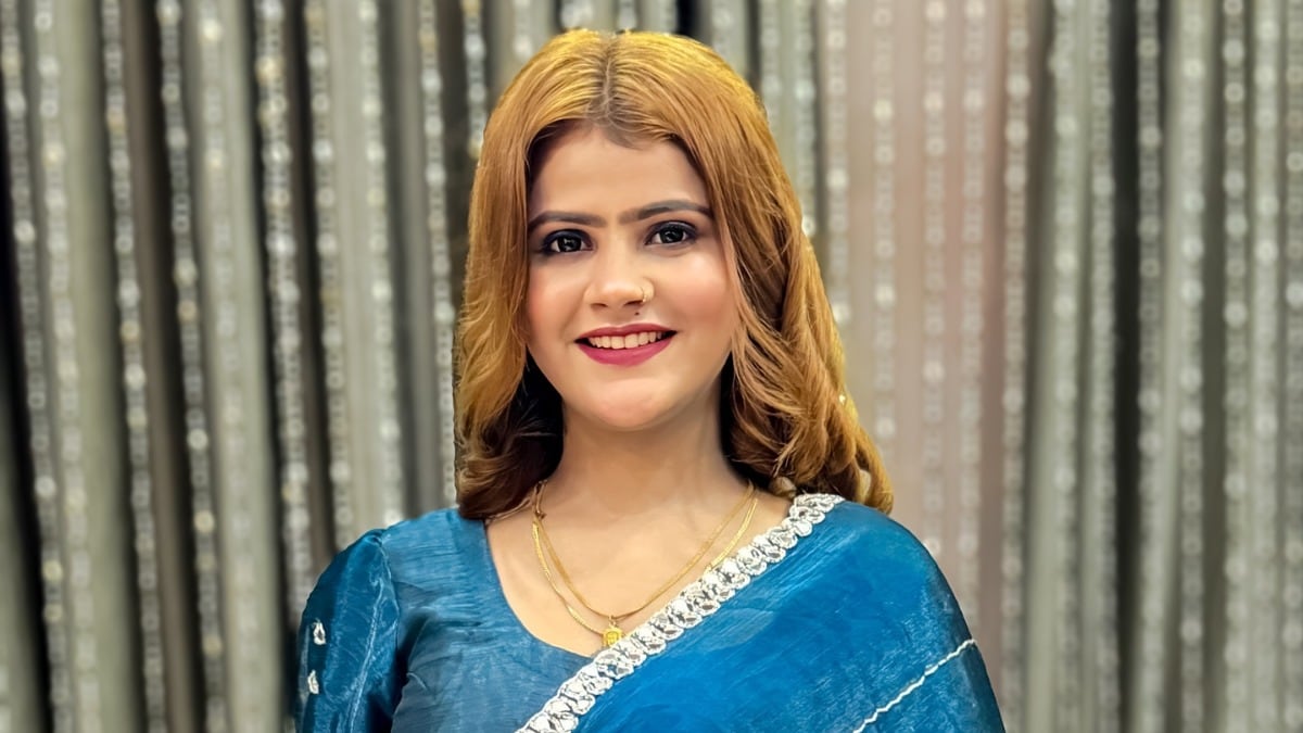 हापुड़ की मशहूर यूट्यूबर वंशिका ने तो अपनी मां को ही पीट दिया! फिर घरवालों ने सुनाई इसकी हैरान कर देने वाली कहानी Youtuber Vanshika