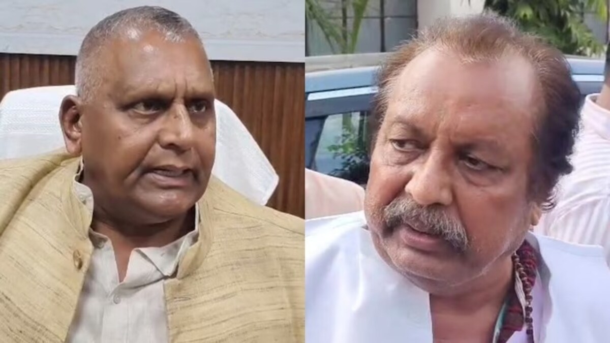 कानपुर में सांसद देवेंद्र सिंह भोले और पूर्व MP के बीच की भिड़ंत वाली रिपोर्ट पहुंची CM योगी के पास! क्या करने वाले हैं वो? Devendra Singh Bhole, BJP MP Devendra Singh Bhole, Anil Shukla Warsi, bjp mp Devendra Singh Bhole News, Anil Shukla Warsi vs Devendra Singh Bhole, BJP MP, kanpur dehat bjp, अनिल शुक्ला वारसी, देवेंद्र सिंह भोले, बीजेपी, भाजपा, यूपी न्यूज