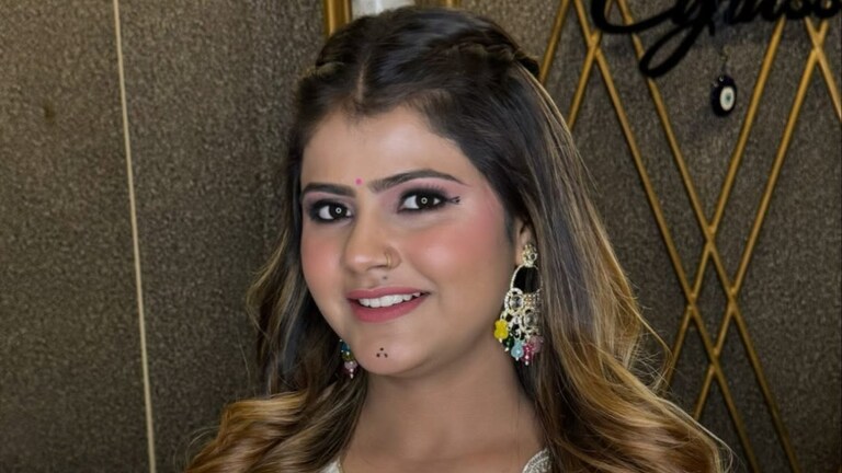 हापुड़ की मशहूर यूट्यूबर वंशिका अब अपने पिता को गालियां देती नजर आई, बोली- जा डूब कर मर जा Vanshika