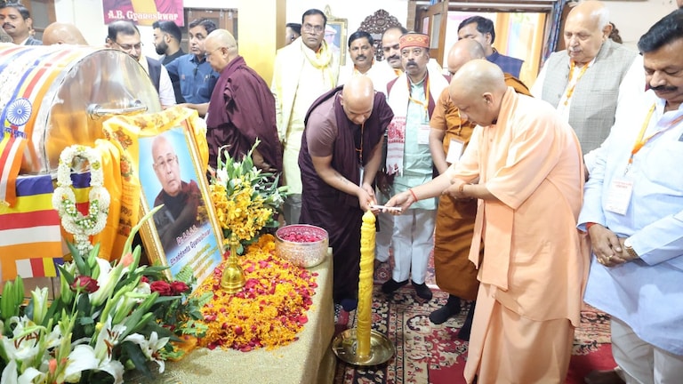 सीएम योगी ने बौद्ध धर्म गुरु भदंत एबी ज्ञानेश्वर को दी श्रद्धांजलि, कौन थे ये अग्गमहापंडित? Bhante AB Gyaneshwar, CM Yogi Tribute