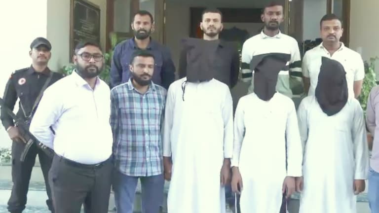 ATS ने शामली के आजाद सैफी, लखीमपुर के सोहेल खान को उठाया, RSS दफ्तर को लेकर इनकी प्लानिंग दंग कर देगी! Lucknow, Lucknow RSS Office, Gujarat ATS, up terrorists, Shamli, Lakhimpur, Terrorist from Shamli, terrorist from Lakhimpur, up news, up ats, लखनऊ, लखनऊ आरएसएस दफ्तर, शामली, लखीमपुर, आतंकी गिरफ्तार, गुजरात एटीएस, यूपी न्यूज