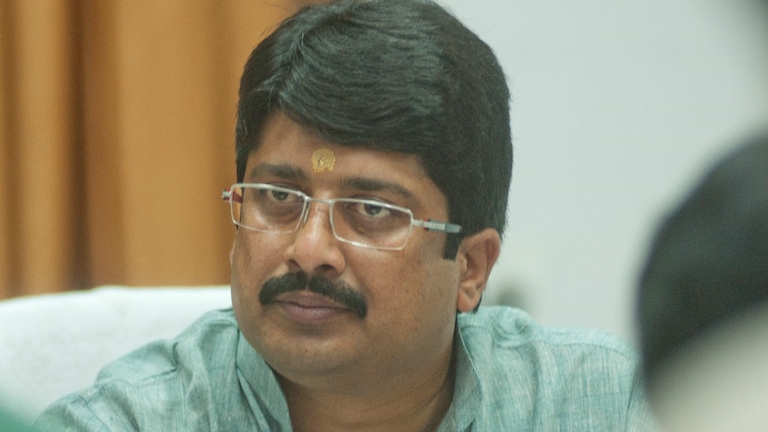 दिल्ली ब्लास्ट पर राजा भैया की ये बात हो गई वायरल, बड़े बयान में किसकी ओर कर दिया इशारा Photo: Raghuraj Pratap Singh