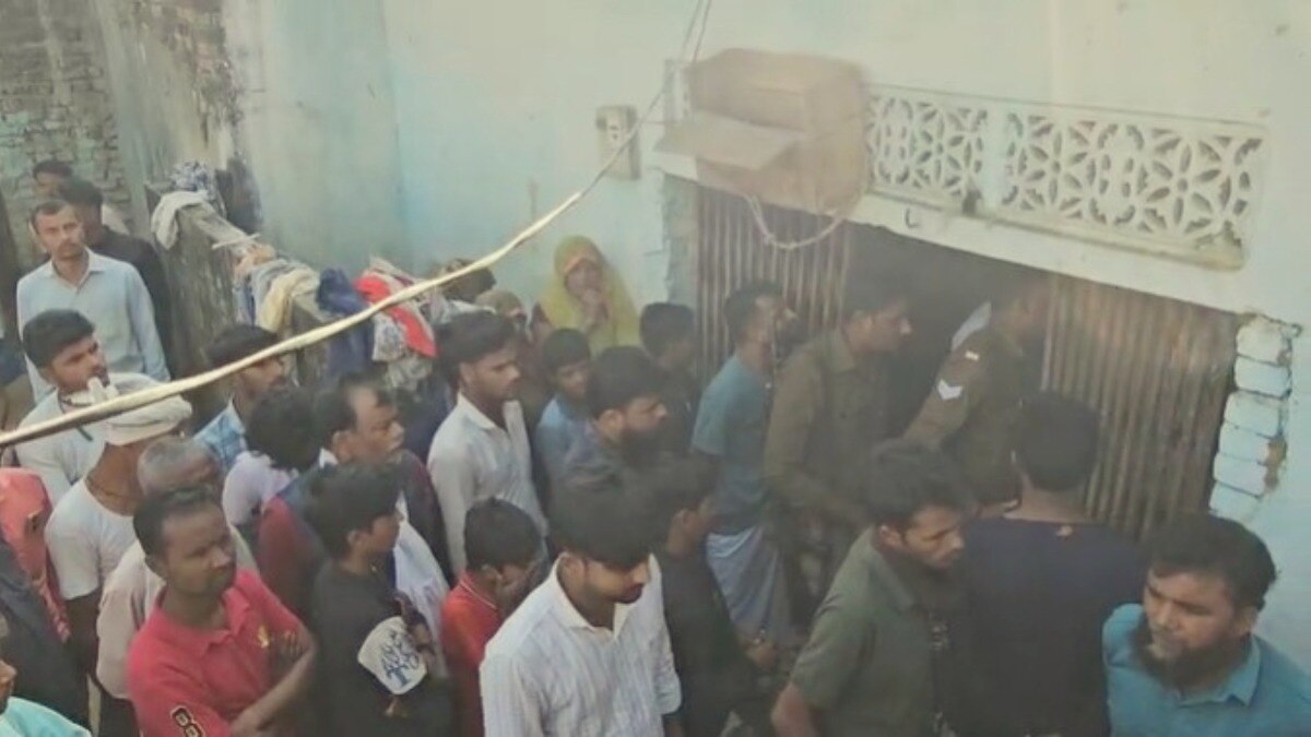 Shravasti, Shravasti News, Shravasti Police, 5 dead in Shravasti, family found dead in Shravasti, UP News, UP Crime, श्रावस्ती, श्रावस्ती न्यूज, श्रावस्ती पुलिस, श्रावस्ती में 5 की मौत, श्रावस्ती में मृत मिला परिवार, यूपी न्यूज, यूपी क्राइम