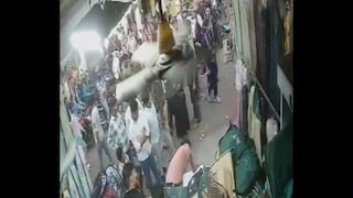 लखनऊ में थाना प्रभारी सुनील कुमार ने कई दुकानदारों को लगाए थप्पड़, वीडियो देख हैरान रह जाएंगे UP Tak