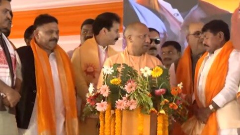 जनजातीय गौरव दिवस पर 548 करोड़ की 432 परियोजनाएं मिलीं, CM योगी ने किए ये बड़े ऐलान UP Tak