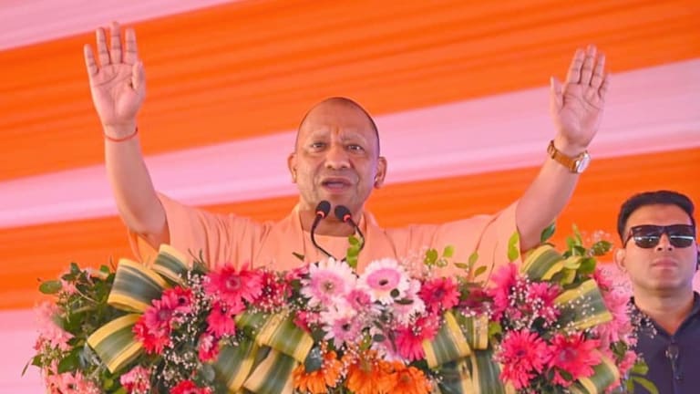 गोरखपुर के इन 2 प्रोजेक्ट्स के लिए सीएम योगी ने अफसरों को दे दी टाइमलाइन, अब तो काम पूरा करना ही होगा! UP Tak