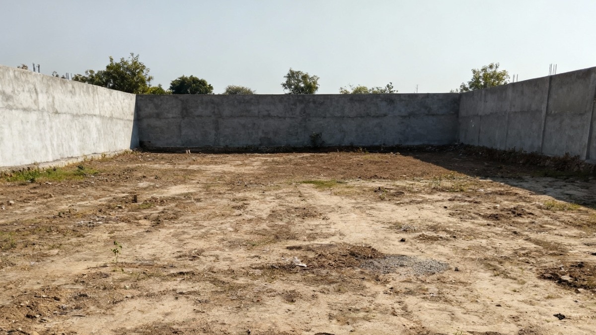 Government plots are being auctioned in Ghaziabad.