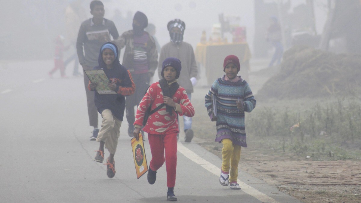 UP Weather Update: मौसम विभाग ने यूपी में कड़ाके की सर्दी को लेकर जारी की ये चेतावनी UP Weather