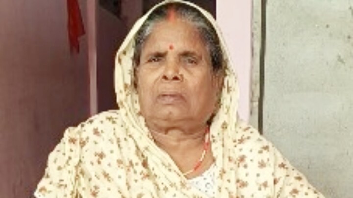 बेटे ने पहले डीप फ्रिजर में रखने को बोला फिर वृद्धाश्रम से शव बुला मरी मां को दफना दिया! 6 बच्चों वाली शोभा गुप्ता की कहानी Jaunpur, Jaunpur news, Jaunpur viral news, gorakhpur, gorakhpur news, gorakhpur viral news, up viral news, जौनपुर, गोरखपुर, यूपी न्यूज