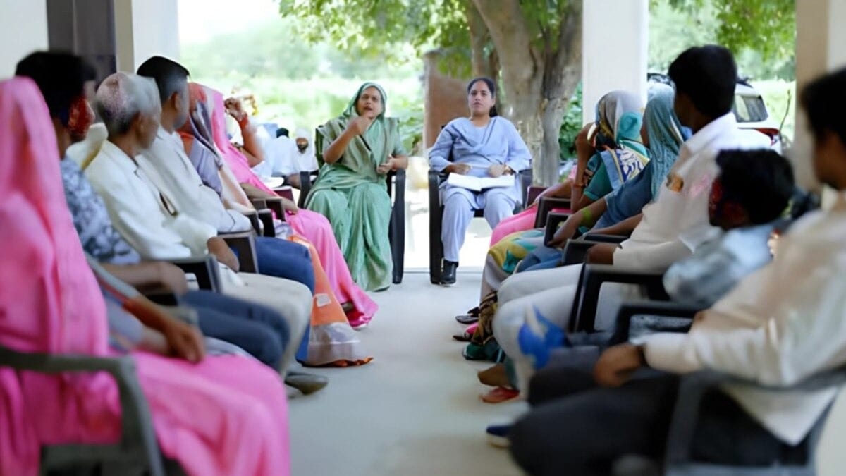 प्रचार में 1.25 लाख का खर्च और फंड करोड़ों में... यूपी में ग्राम प्रधान चुनाव लड़ने की तैयारी करने वाले ये जरूरी बात जान लें UP gram Pradhan