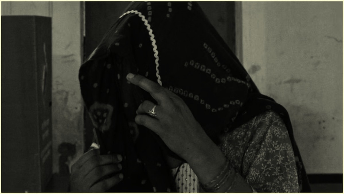 पूर्व प्रेमी ने बुलाकर की जबरदस्ती फिर उसके 6 दोस्त भी आ गए…सिद्धार्थनगर की शादीशुदा दलित महिला की आपबीती हिला देगी