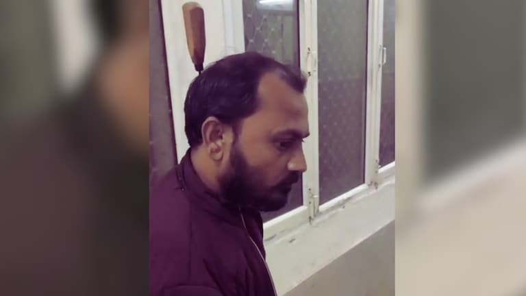 आगरा में सिर में धंसा सूजा लेकर अस्पताल पहुंचा युवक फिर इसके साथ जो हुआ उसकी पूरी कहानी पता चली Agra News